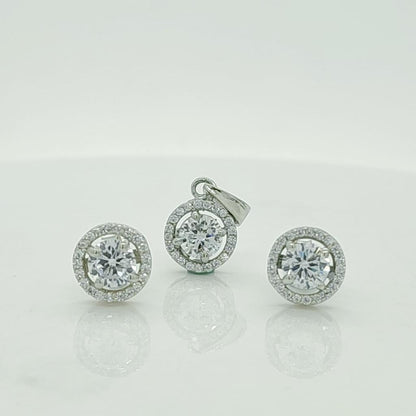 Sterling silver solitaire pendant set with pure 925 silver