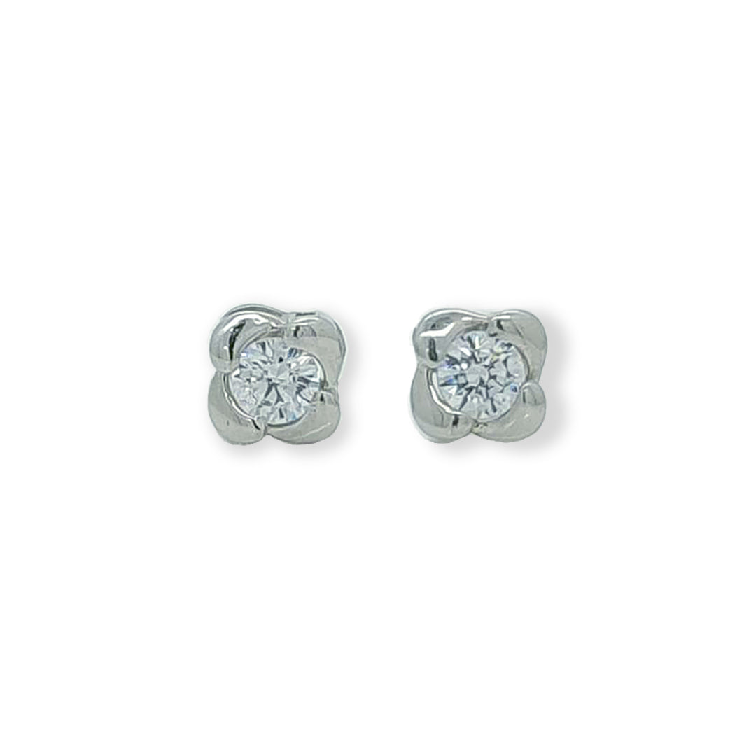 Sterling silver solitaire pendant set | Timeless Elegance